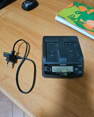 Carica batterie Sony AC-VQ 1050