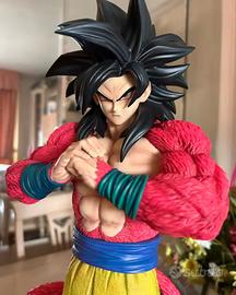 Action figure Goku super Saiyan 4