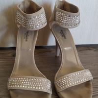 Sandalo con cinturino strass