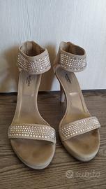 Sandalo con cinturino strass