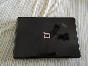Computer portatile Compaq con accessori