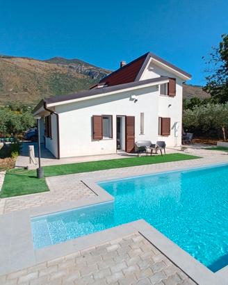VILLA FICURINIA con Piscina ad uso esclusivo 