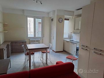 Tolstoi:moderno,ampio,rifinito,climatizzato,box