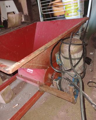 Pigifrutta a motore funzionante gratis