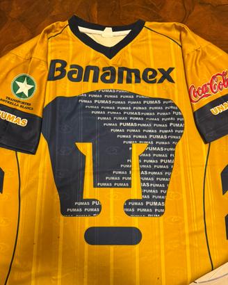 Rarissima e iconica maglia da collezione dei PUMAS