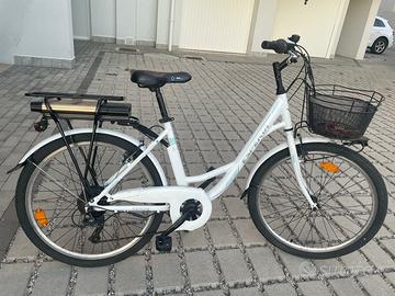 bicicletta Esperia elettrica da donna