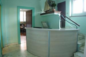 Stanza in studio professionale zona Corso Trieste