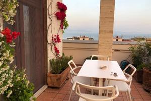 Dormire a Napoli vicino al Consolato USA