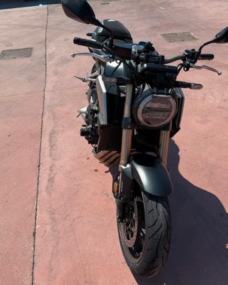 Honda Cb650 R in garanzia