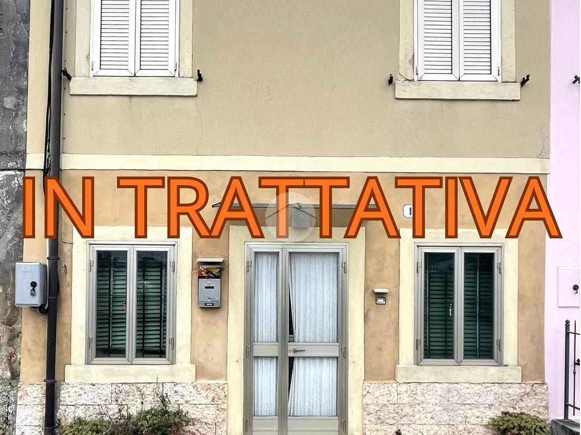 CASA SEMINDIPENDENTE A VERONA