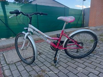 bicicletta da ragazza .