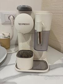 Macchina caffè lattissima nespresso