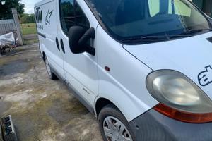 FURGONE RENAULT TRAFIC