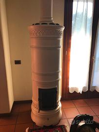 Stufa a legna in ceramica La Castellamonte 10 kW