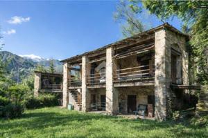 CASA INDIPENDENTE A ANGROGNA