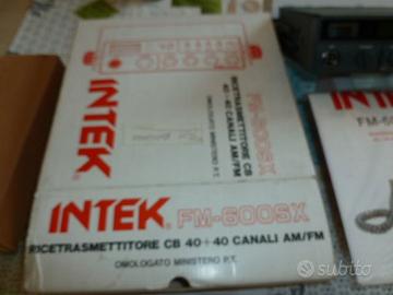 radio trasmittente come nuovo piu microfono astati