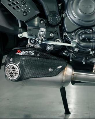 MT-07 Sistema di scarico completo Akrapovič