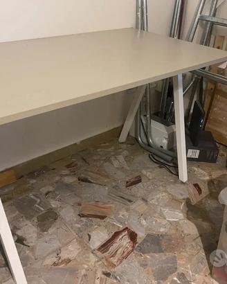 Scrivania ikea