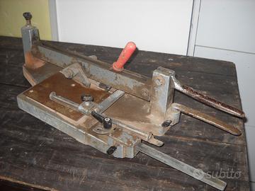 TAGLIA PIASTRELLE MONTOLIT 30 X 30