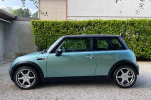 MINI Cooper 1.6 anno 2002