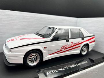 1:18 Alfa Romeo 75 Turbo Evoluzione white 