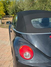 VW New Beetle Cabrio 1.9 TDI 105 CV nera