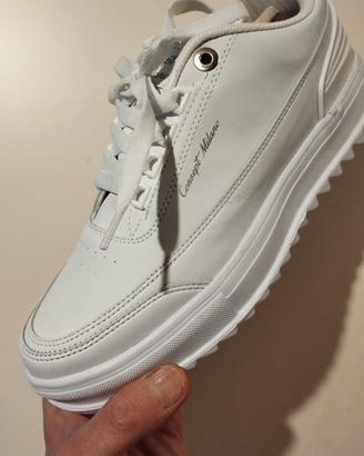 snichers uomo concept