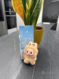 Labubu pin for love S