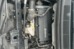 Opel zafira 1.6 metano autocarro