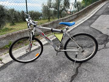mountain bike 26 pollici ammortizzata