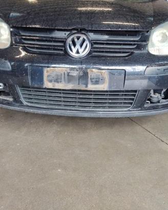 Paraurti anteriore VOLKSWAGEN GOLF 5 del 2004