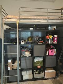 Letto a soppalco in metallo con materasso