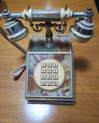 Telefono antico in marmo