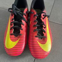 Scarpe da calcio Nike numero 39