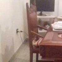 Tavolo più  sedie idoneo per studio