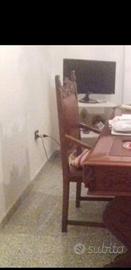 Tavolo più  sedie idoneo per studio