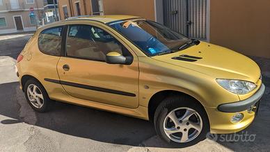 Peugeot 206 2.0 Hdi XS 3 porte Giugno 2002