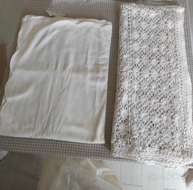 Tovaglie rettangolari bianche 