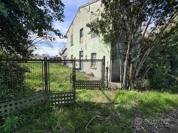 Casa indipendente di 150 m² con più di 5 locali e 