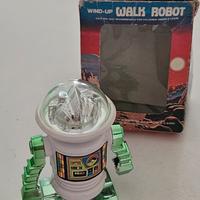 Vintage Walk Robot Wind up Vintage 