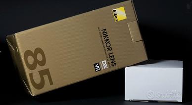 Box obbiettivo NIKON  85mm F1.8 