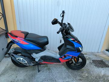 ciclomotore Aprilia SR50R