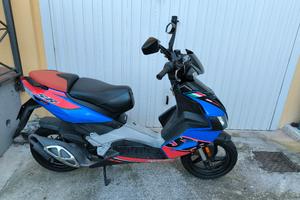 ciclomotore Aprilia SR50R