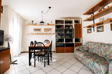 CASA SEMINDIPENDENTE A RECANATI