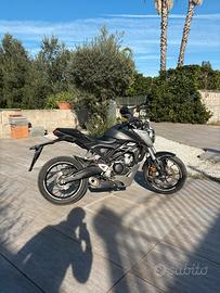 CB 125 R