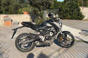 CB 125 R