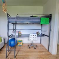 Letto Ikea a soppalco con scrivania sottostante