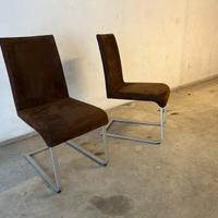 Sedie a sbalzo in simil pelle scamosciata