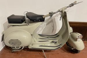 Vespa faro basso