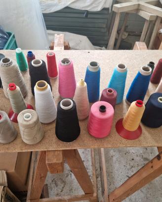 stock filo macchina da cucire